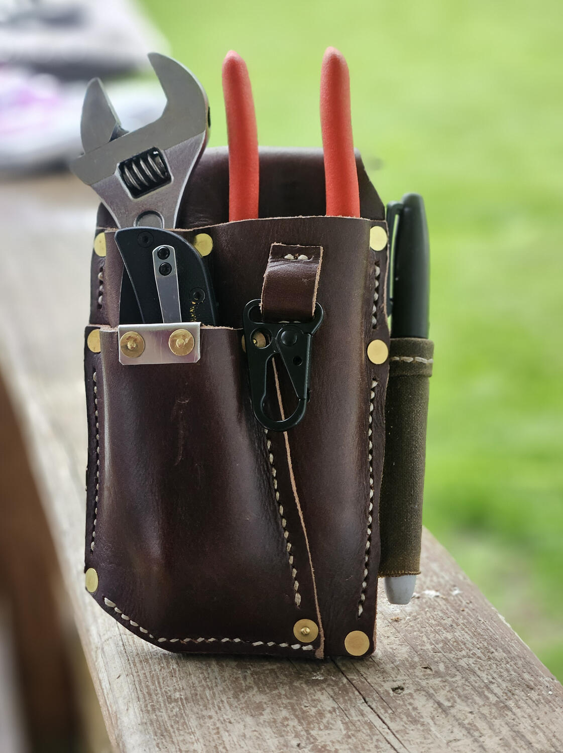 The Heavy Hitter | Absolutely loaded in the smallest form factor possible.