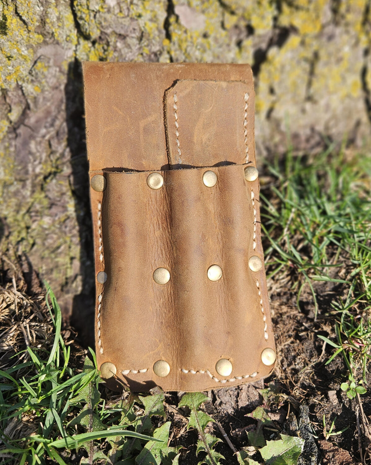 The Twist | Standard 3 pen pouch with a 6&quot; scale sleeve tucked behind